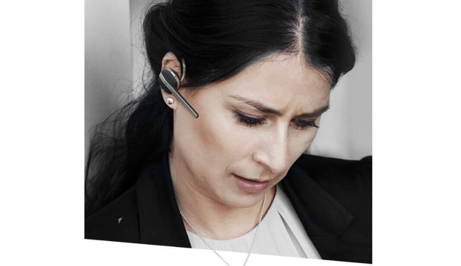 https://mysocially.com/image/catalog/boss_blog/Jabra-Talk-30- Boss.png